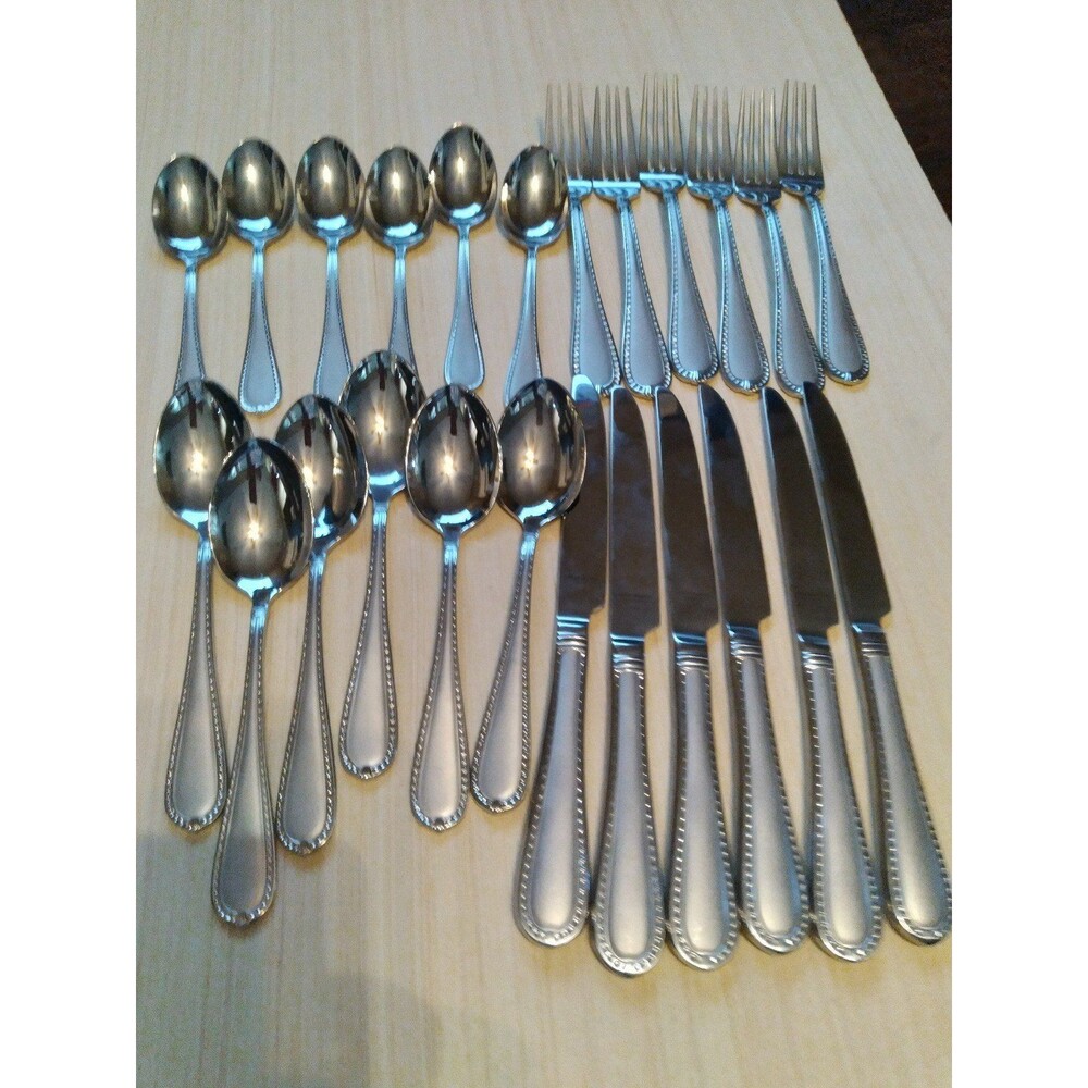 Vintage Silverware Set Service for 6 Flatware Spoons‎ Forks Knives 18 Pieces